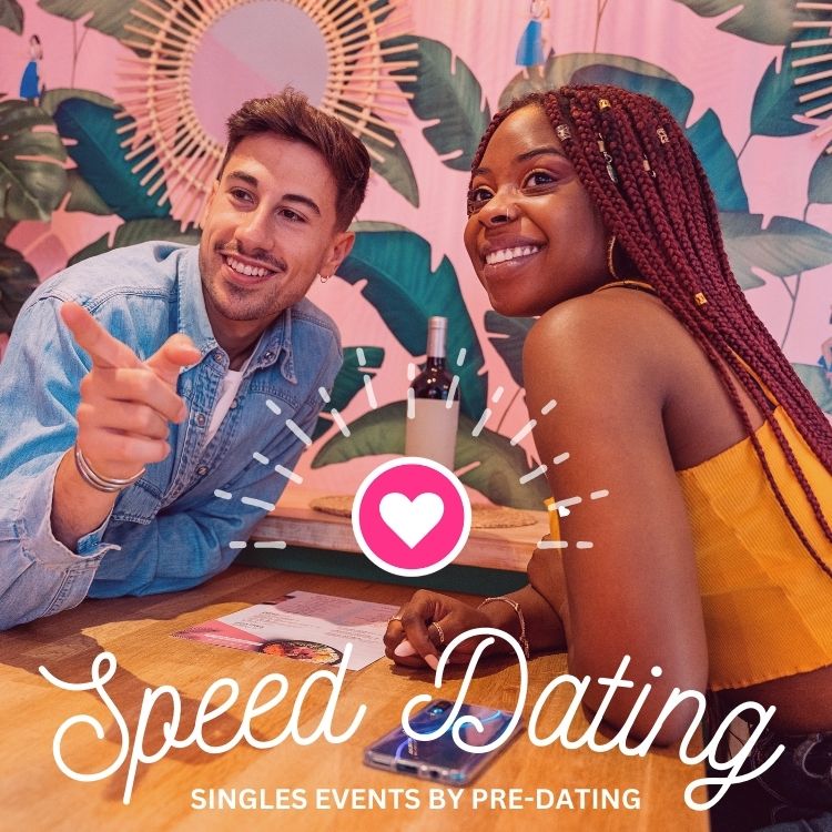 Greensboro attendees of Speed Dating in North Carolina enjoying the event!